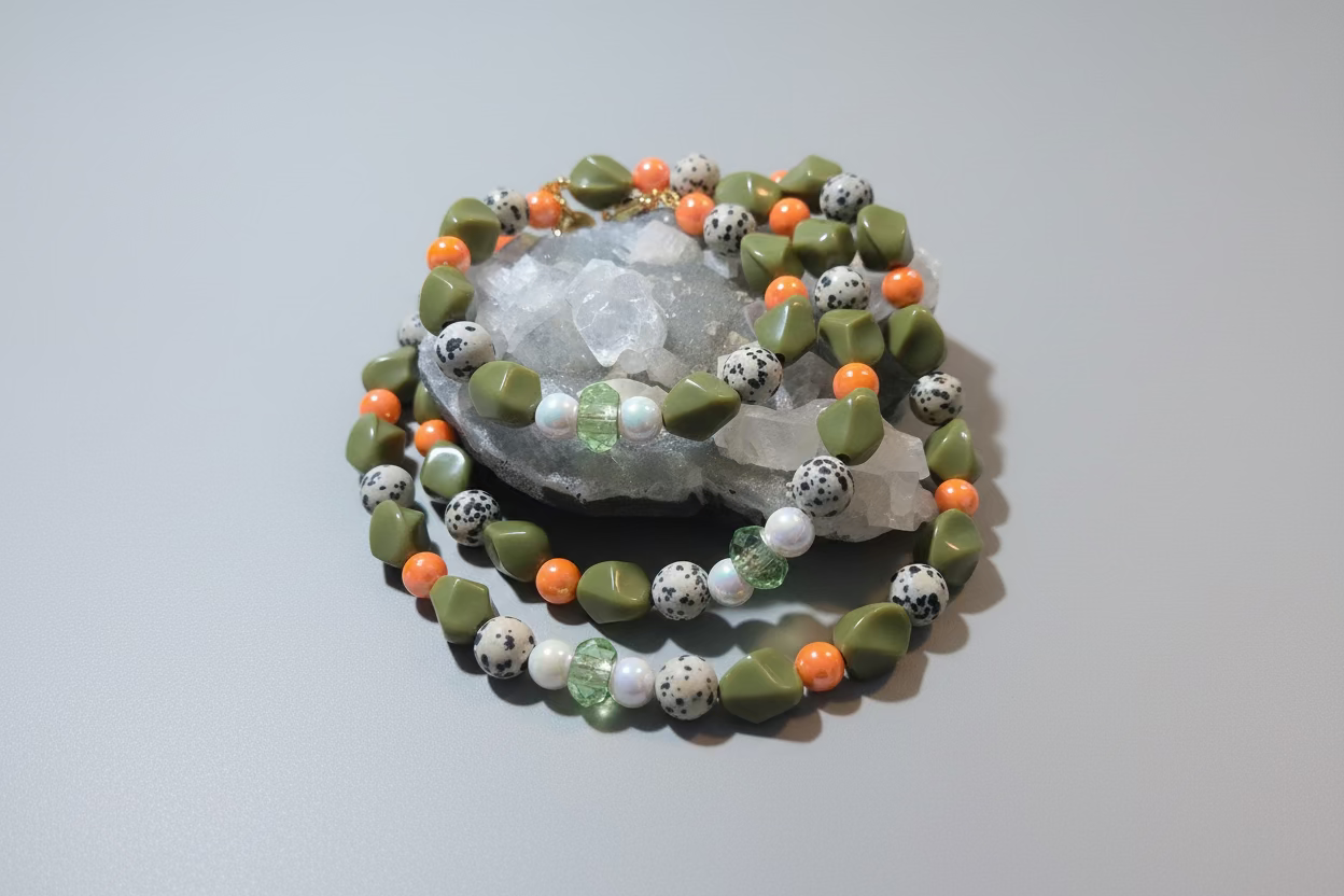 The Little Socialite Necklace